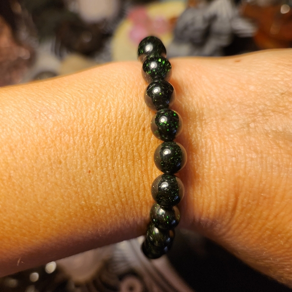 Green Goldstone Bracelet (8mm, Size 6.75) - Picture 4 of 6